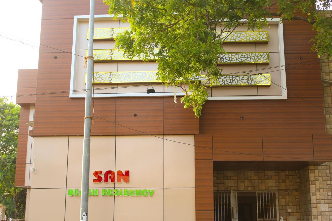 San Beach Residency Karaikal Buitenkant foto