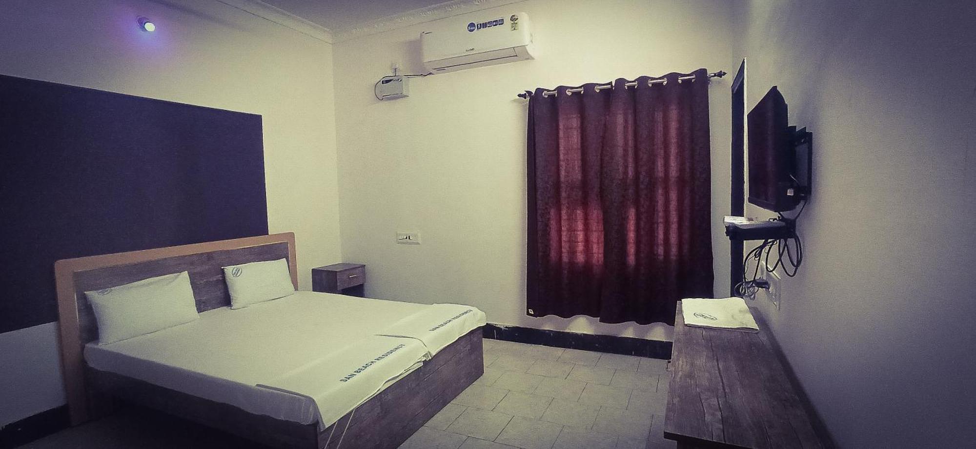 San Beach Residency Karaikal Buitenkant foto
