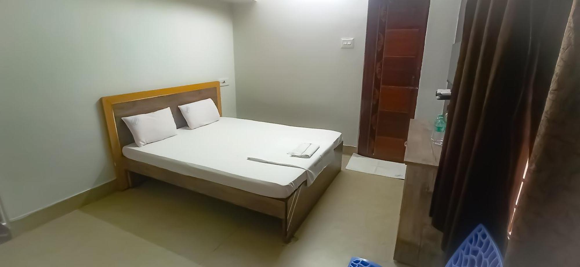 San Beach Residency Karaikal Buitenkant foto