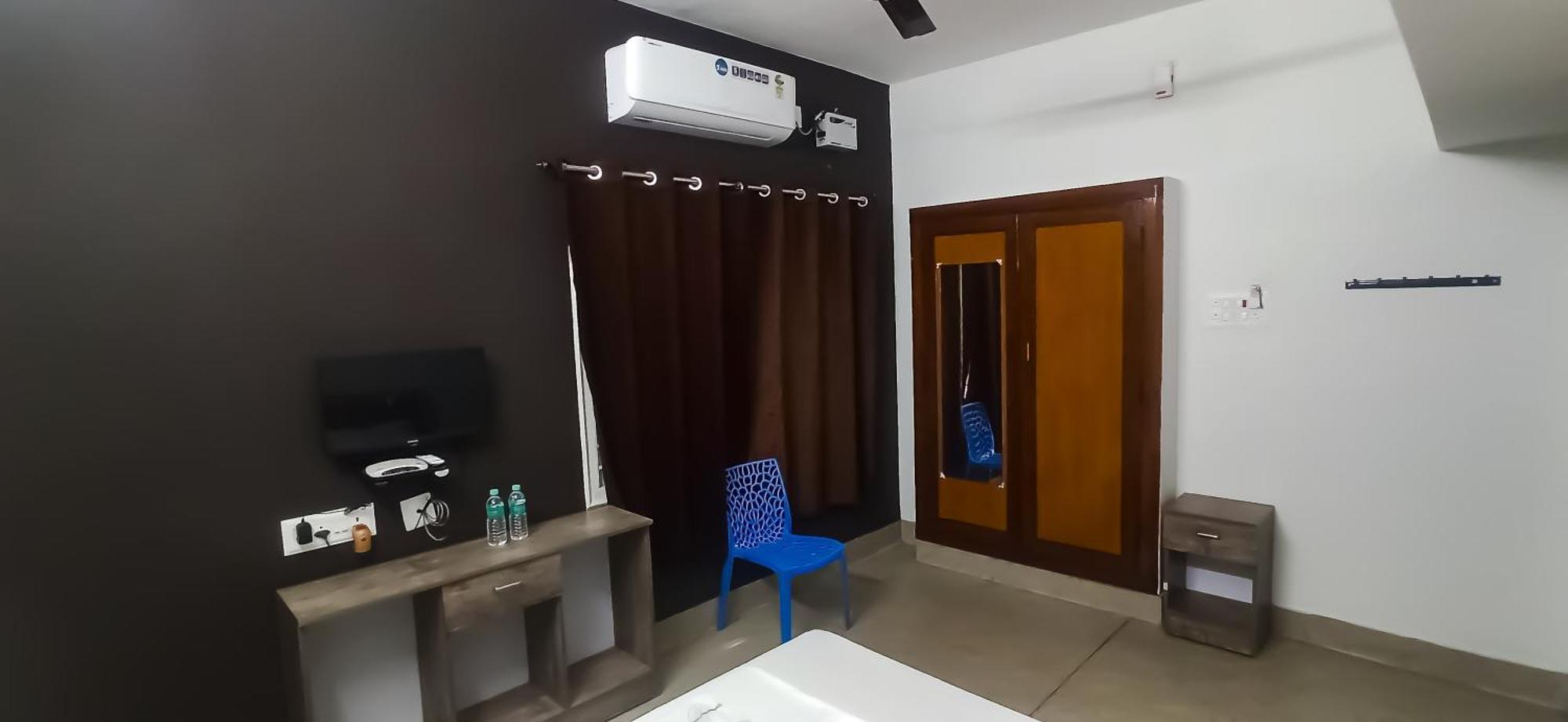 San Beach Residency Karaikal Buitenkant foto